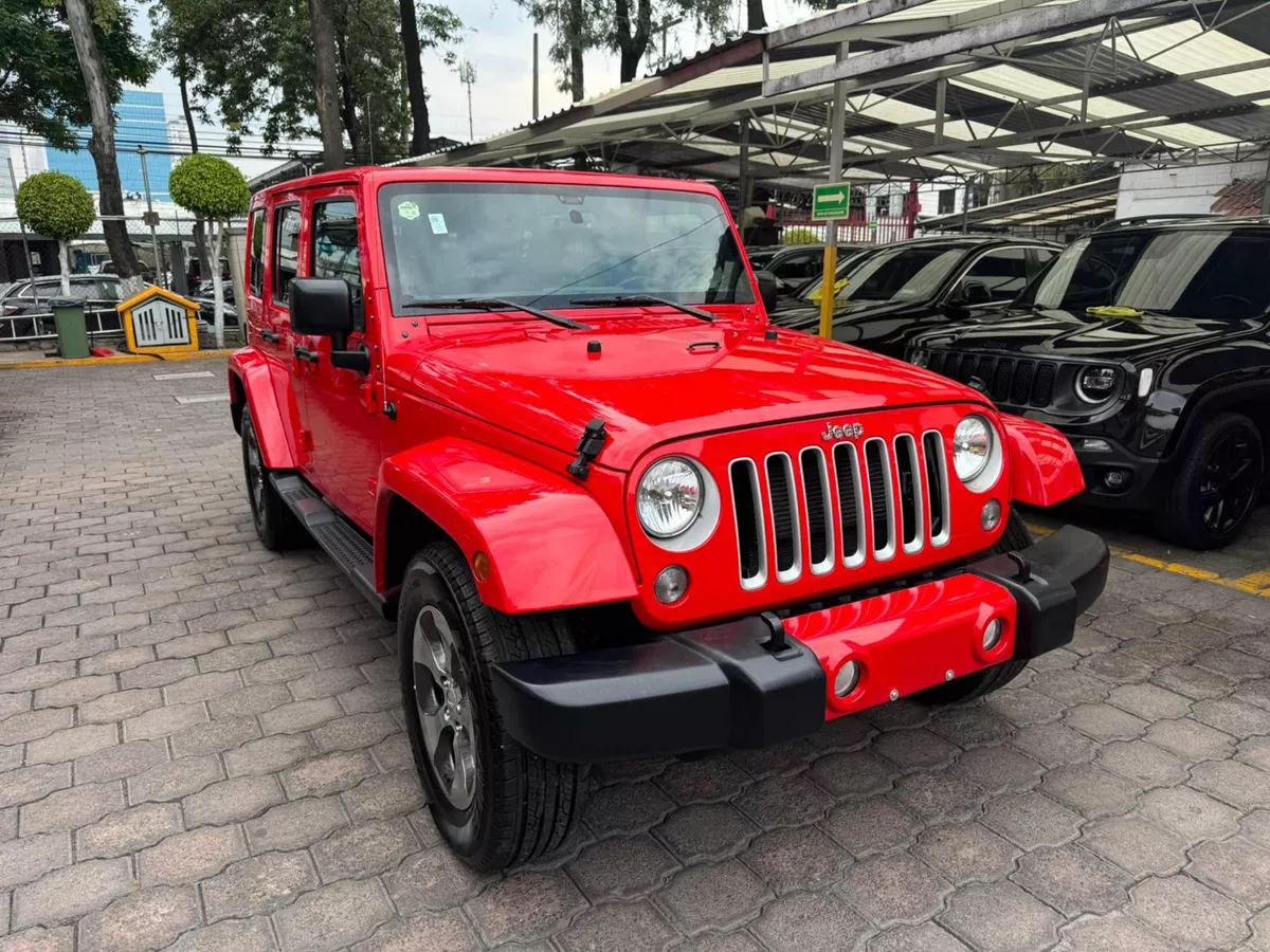 Jeep Wrangler 3.6 Unlimited Sahara 2016 4x4 At
